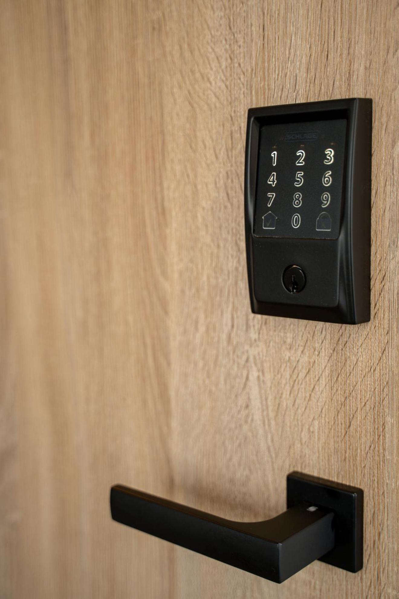 Incorsο - Smart Luxury Stay - Athens Airport - 24Hr Passcode Check In Markópoulon Dış mekan fotoğraf